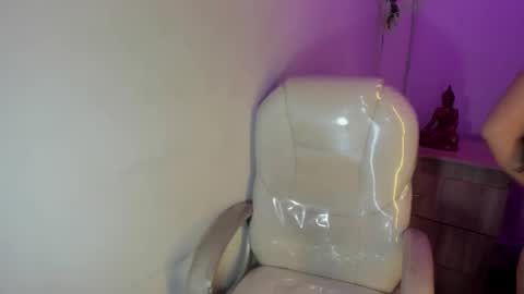 Elizabeth  online show from February 10, 12:41 pm