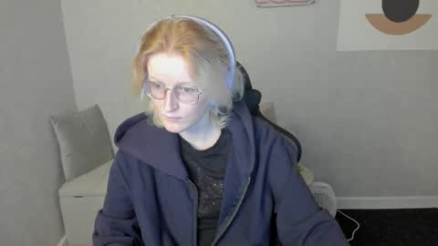 Snapshot of elizabeth_harpper chatting on September 13, 8:11 am Elizabeth online show from September 13, 8:11 am