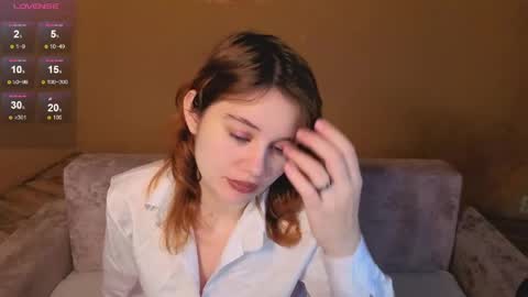 Elizabeth online show from April 24, 6:22 pm