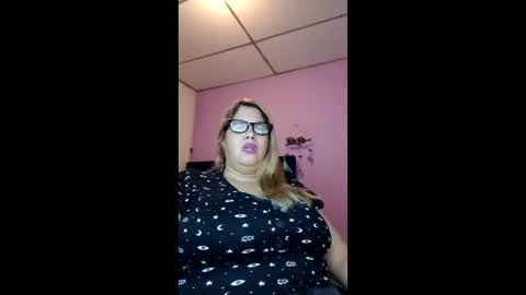 Elizabeth online show from February 12, 11:01 am