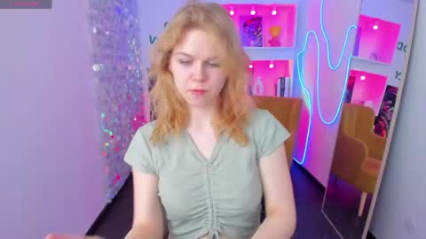 Elizabeth online show from April 29, 10:29 am