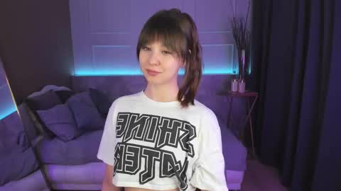 Eliza online show from February 23, 1:34 pm