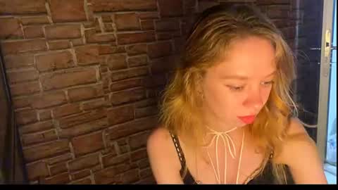 Eliza online show from July 13, 7:47 pm