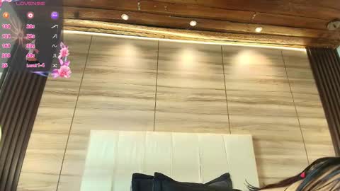 elizbeth_777 online show from March 20, 3:33 am