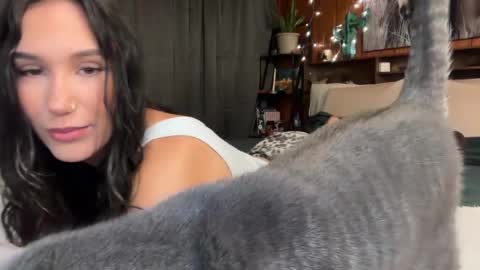 Ella online show from May 15, 12:19 pm