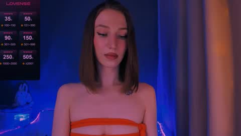 ellaamber online show from March 25, 2:06 am