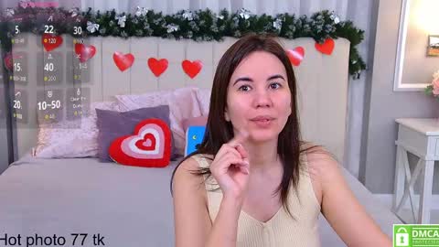 Ella online show from March 7, 4:13 am