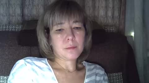 ellajohnsonx online show from December 18, 10:13 pm