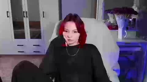 ellales online show from March 13, 11:33 am