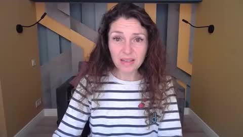 EllaLongs online show from November 28, 12:41 pm