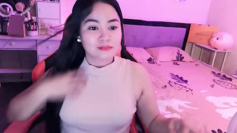 Snapshot of elleelle123 chatting on October 2, 12:32 pm Ann online show from October 2, 12:32 pm