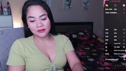 Snapshot of elleelle123 chatting on December 14, 2:22 am Ann online show from December 14, 2:22 am