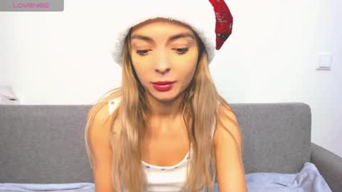 Snapshot of ellen_flow chatting on December 19, 8:34 am ellen_flow online show from December 19, 8:34 am
