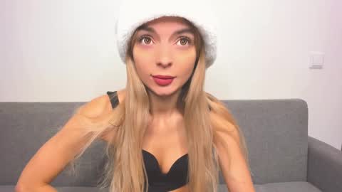 Snapshot of ellen_flow chatting on January 9, 6:17 am ellen_flow online show from January 9, 6:17 am