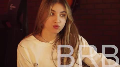 elliecutes online show from March 7, 3:08 am