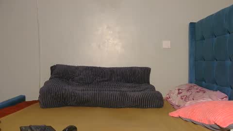 elllanna online show from February 17, 10:14 am