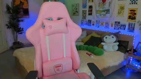 Elly     Fansly  online show from February 25, 6:58 am