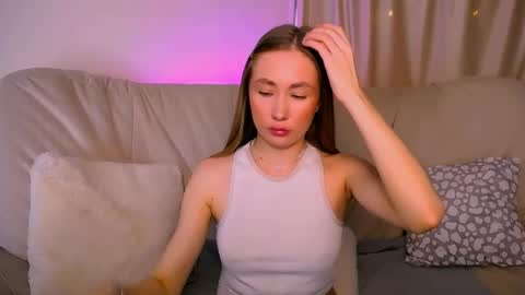  Elly  online show from March 31, 2:55 am