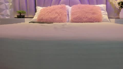 Ellye online show from June 24, 11:09 am