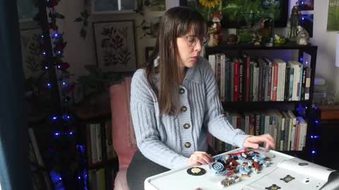 Elly Naomi online show from March 6, 4:46 pm