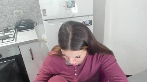 ellslimdoll online show from March 23, 9:59 am