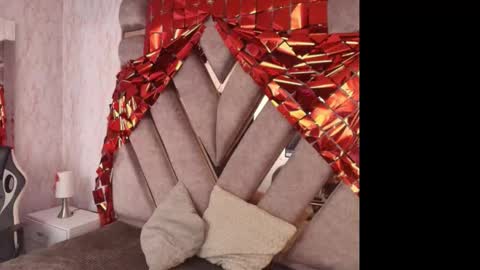 Elodie  online show from March 16, 12:53 pm