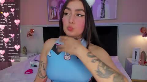 Elodie  online show from October 14, 1:57 pm