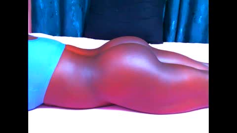 elodielynn online show from April 21, 2:51 am