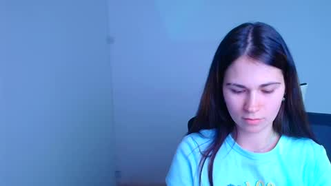 Elsa online show from February 8, 7:49 pm