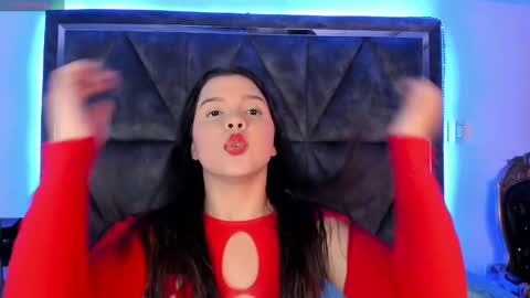 Snapshot of elsalombardi chatting on February 21, 12:17 pm Elsa online show from February 21, 12:17 pm