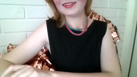 Snapshot of elsamartinez22 chatting on October 15, 11:46 am ElsaMartinez22 online show from October 15, 11:46 am