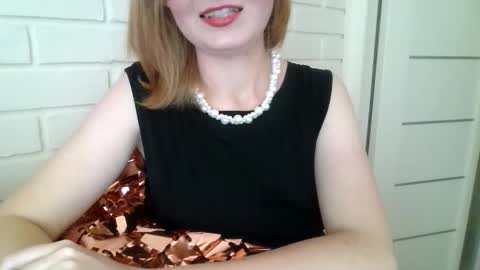 Snapshot of elsamartinez22 chatting on October 29, 11:58 am ElsaMartinez22 online show from October 29, 11:58 am