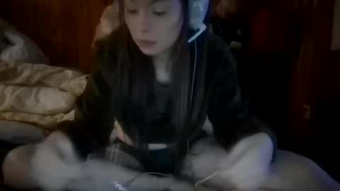 Elsie Rain online show from March 4, 8:32 am