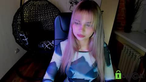 elvi7z online show from February 9, 3:25 pm