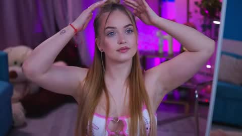 Elyssa online show from April 14, 6:41 pm