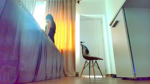 Ely online show from February 4, 10:21 am