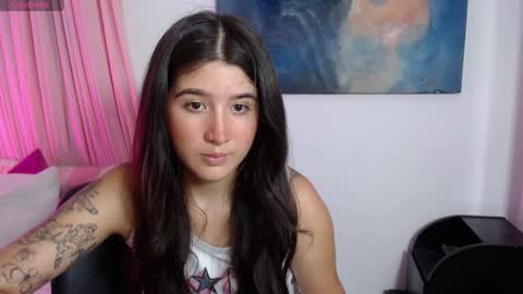 Snapshot of em_aa1 chatting on January 2, 1:17 am A N D R E A online show from January 2, 1:17 am