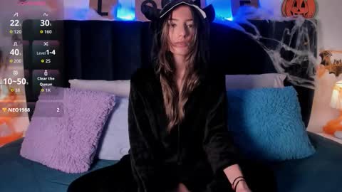 Ema online show from October 30, 9:27 pm