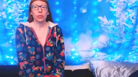 Snapshot of ember_starleena chatting on January 21, 2:05 pm Ember Starleena online show from January 21, 2:05 pm