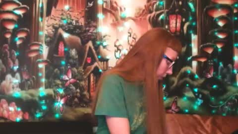 Snapshot of ember_starleena chatting on February 6, 2:15 pm Ember Starleena online show from February 6, 2:15 pm