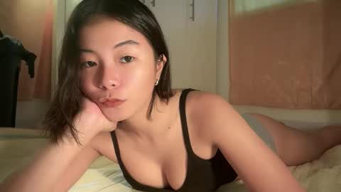 Snapshot of emelia_ardiente chatting on September 10, 6:46 am Ivy online show from September 10, 6:46 am