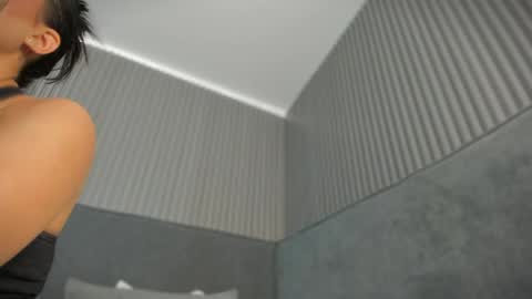 emelie_89 online show from May 27, 11:29 am