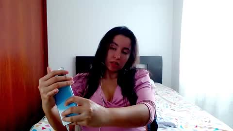 emely_sexx online show from November 24, 6:32 pm