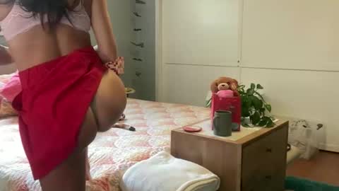 emeraldpearl23 online show from March 15, 4:20 pm