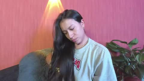 Emilia Gomez online show from July 19, 1:41 am