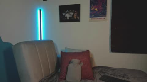 Emilia Gomez online show from February 3, 2:53 am