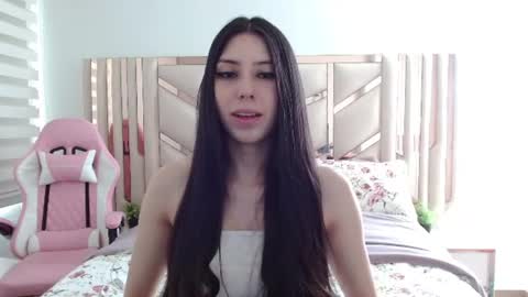 Emilee online show from July 23, 7:11 pm
