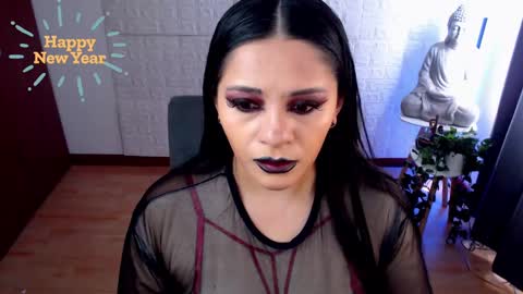Snapshot of emili_evans_ chatting on December 31, 4:57 pm POWERFULL GODDESS EMILI online show from December 31, 4:57 pm