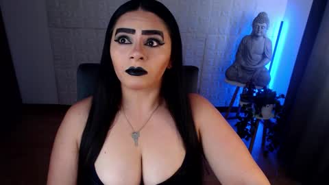 Snapshot of emili_evans_ chatting on December 16, 10:24 pm POWERFULL GODDESS EMILI online show from December 16, 10:24 pm