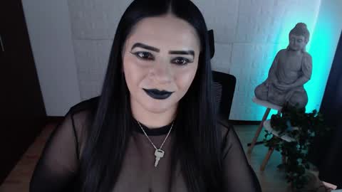 Snapshot of emili_evans_ chatting on September 20, 7:45 pm POWERFULL GODDESS EMILI online show from September 20, 7:45 pm